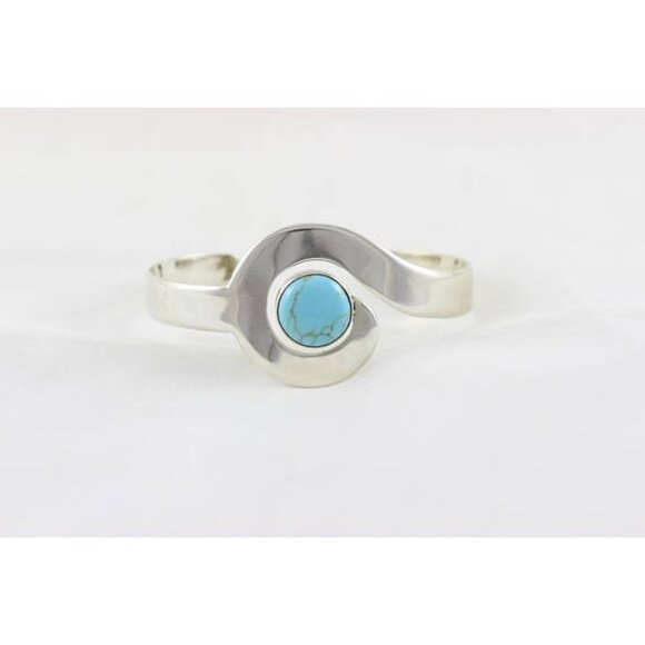 Sterling Silver Turquoise Cuff Bracelet - Picture 1 of 8